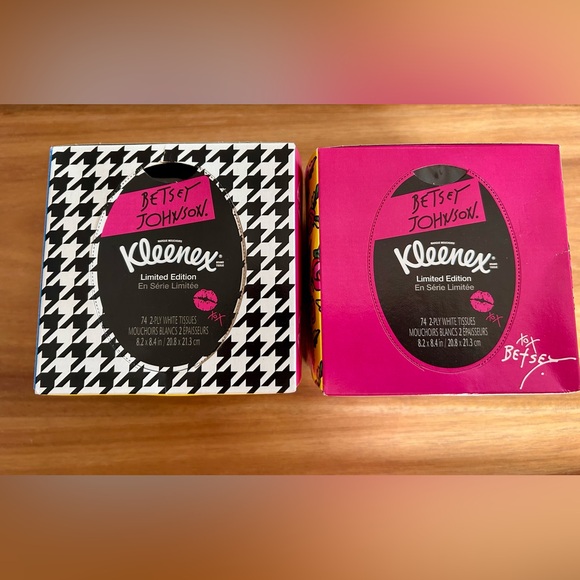 2 Betsy Johnson 
Limited Edition Kleenex 
Brand New - Picture 3 of 7